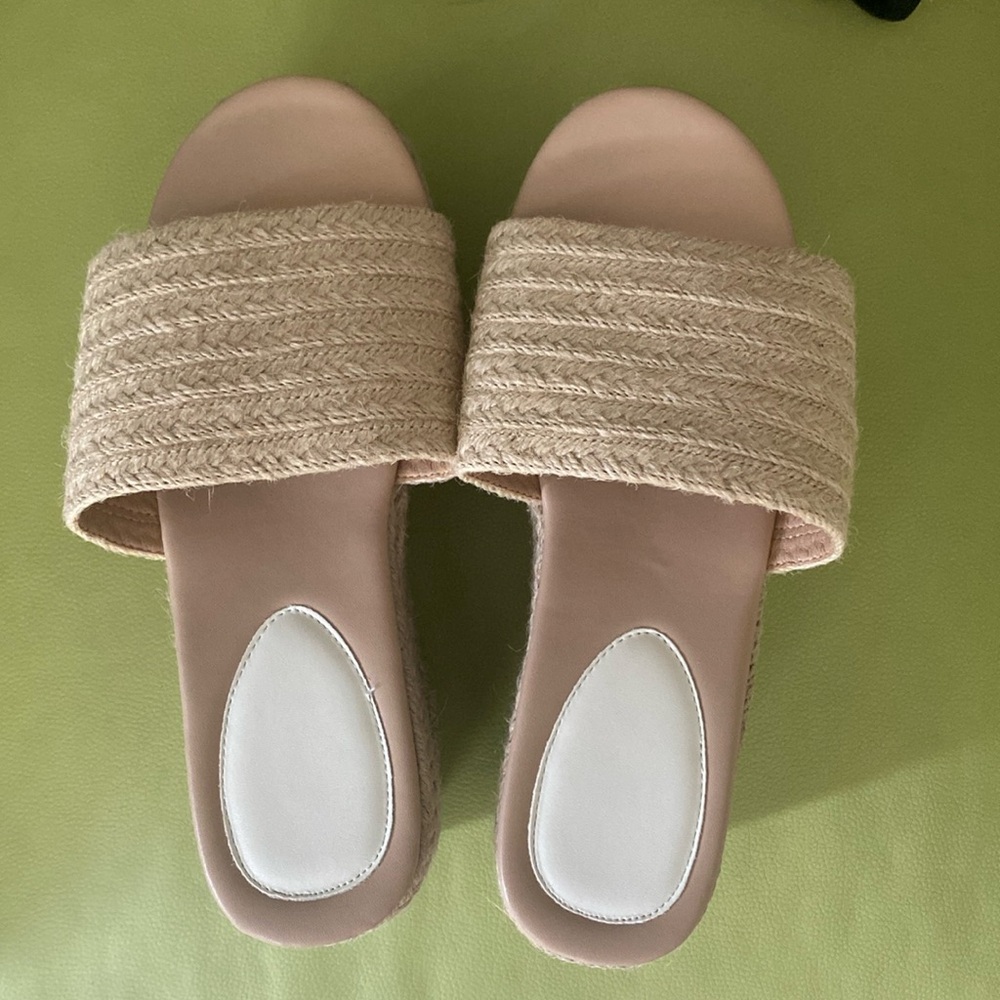Summer sandals